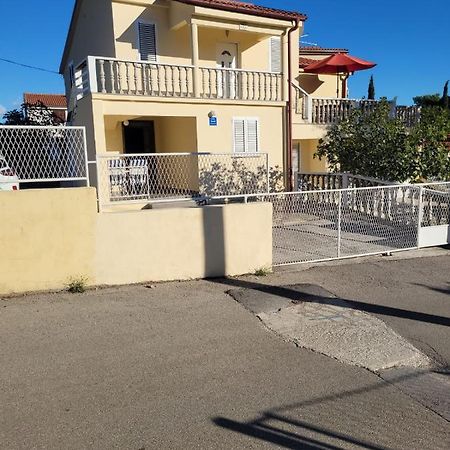 Mala Vila Seline Bagian luar foto