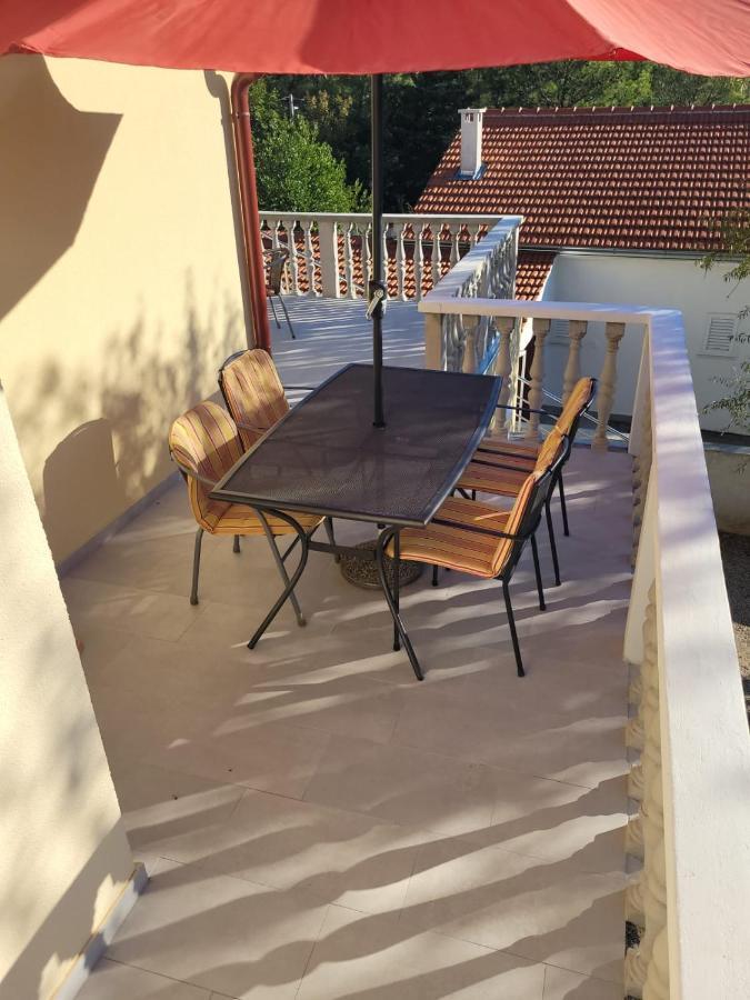 Mala Vila Seline Bagian luar foto